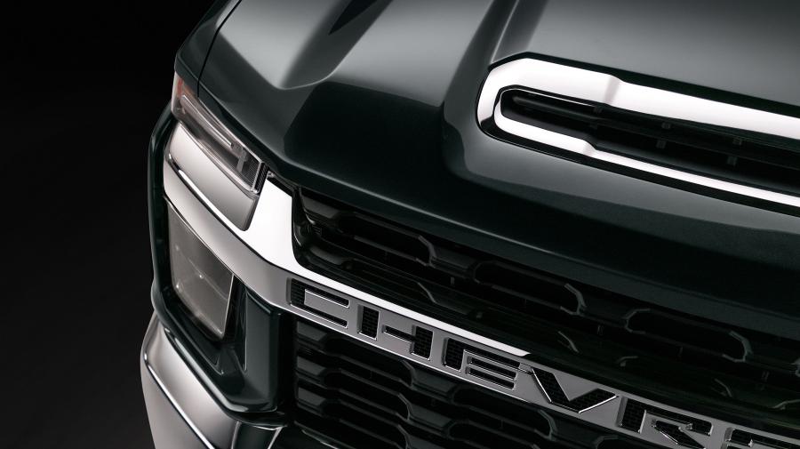 Детали экстерьера Chevrolet Silverado 2500 HD LT Z71 Crew Cab 2019 года  (фото 11 из 12)